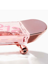 Perfume 212 Heroes for Her EDP 30 ml de Carolina Herrera para Mujer - imagen de campaña
